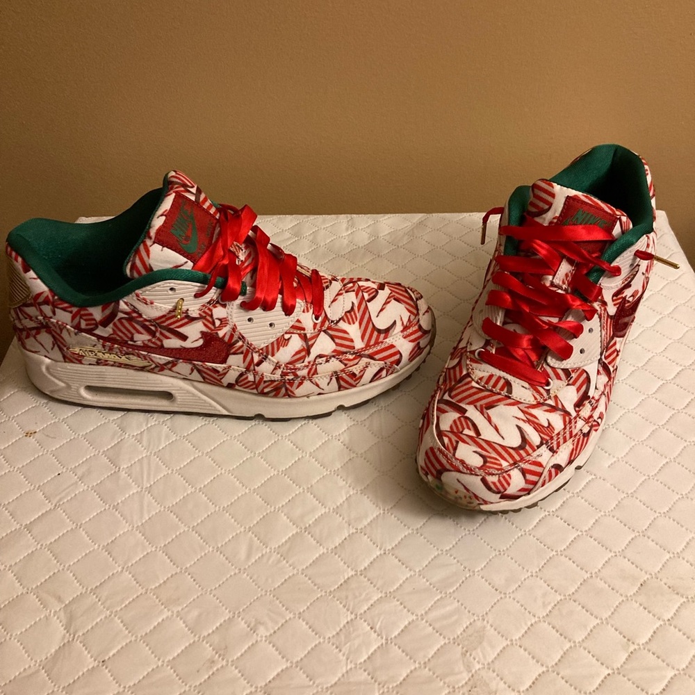 Nike Air Max 90 “Gift Wrapped”
